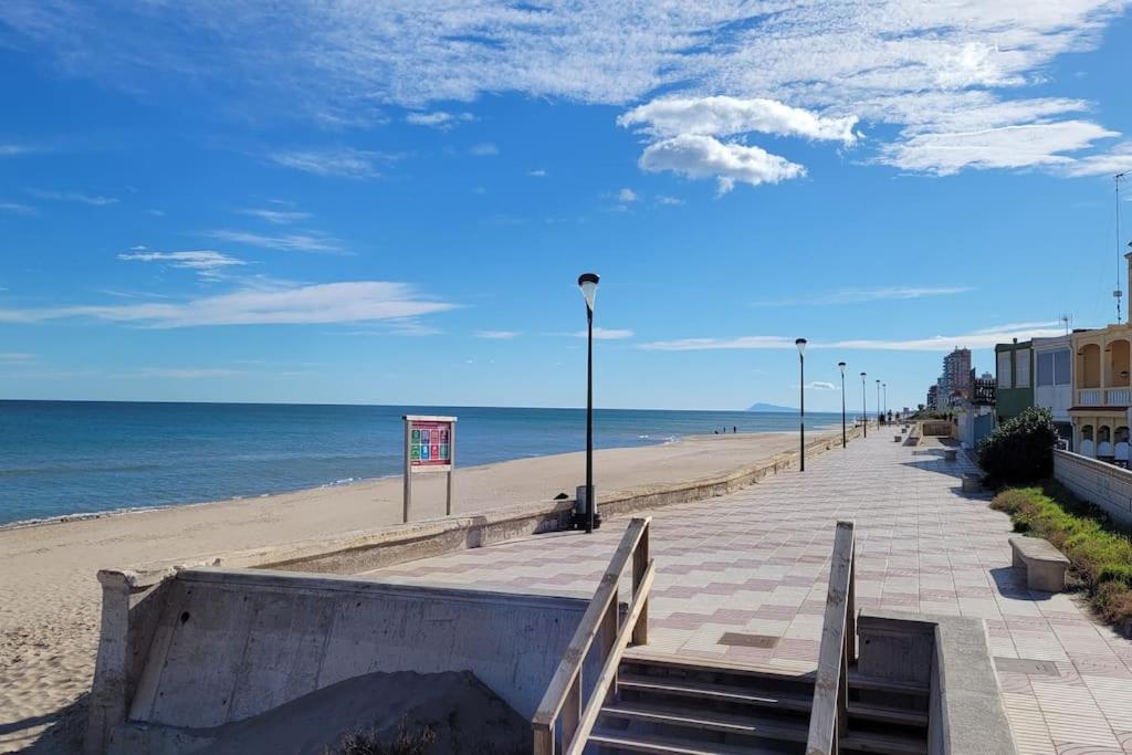 Beachfront House, Valencia, Wifi, Paddle Surf Board, Incredible Views Sueca Eksteriør bilde